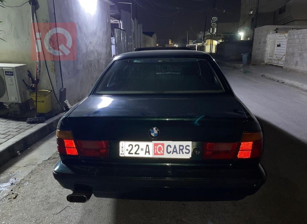 بی ئێم دەبڵیو سیریەس 5